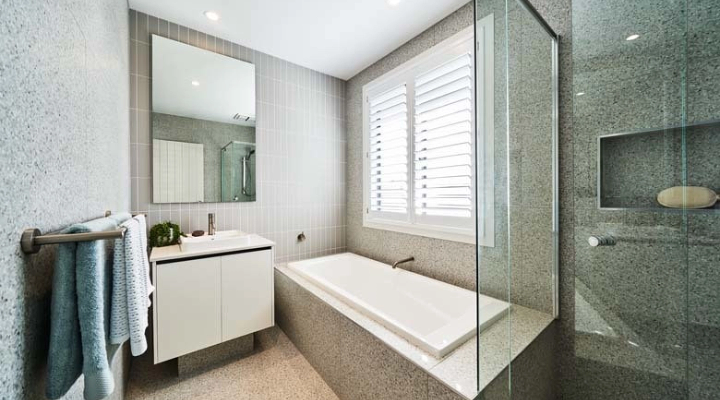 Vertical stack bond tiling design